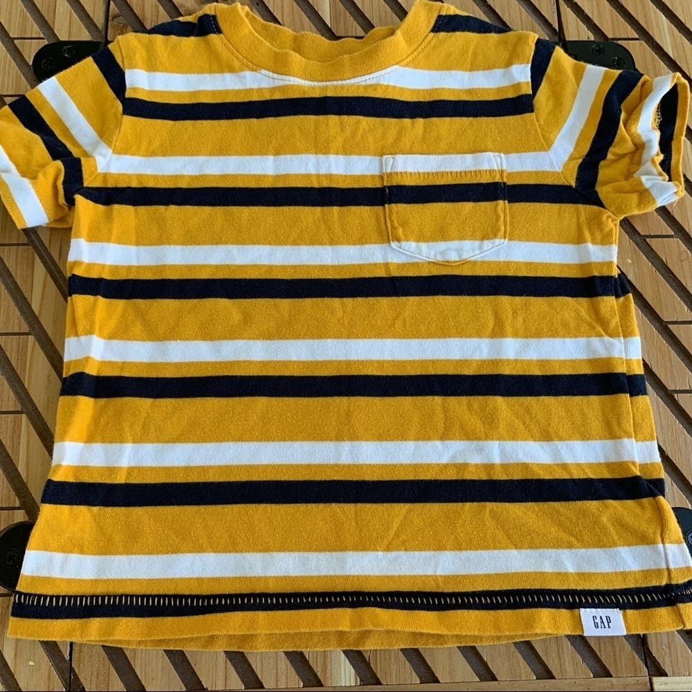 Gap Yellow Striped Pocket Tee sz 2